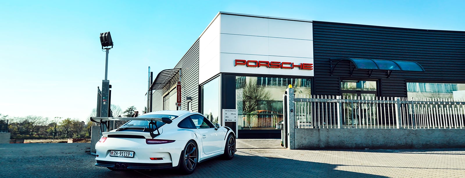 Centro Assistenza Porsche Cermenate